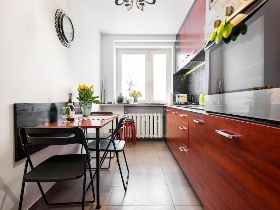 Apartament Kolorowy Krasków Exterior foto